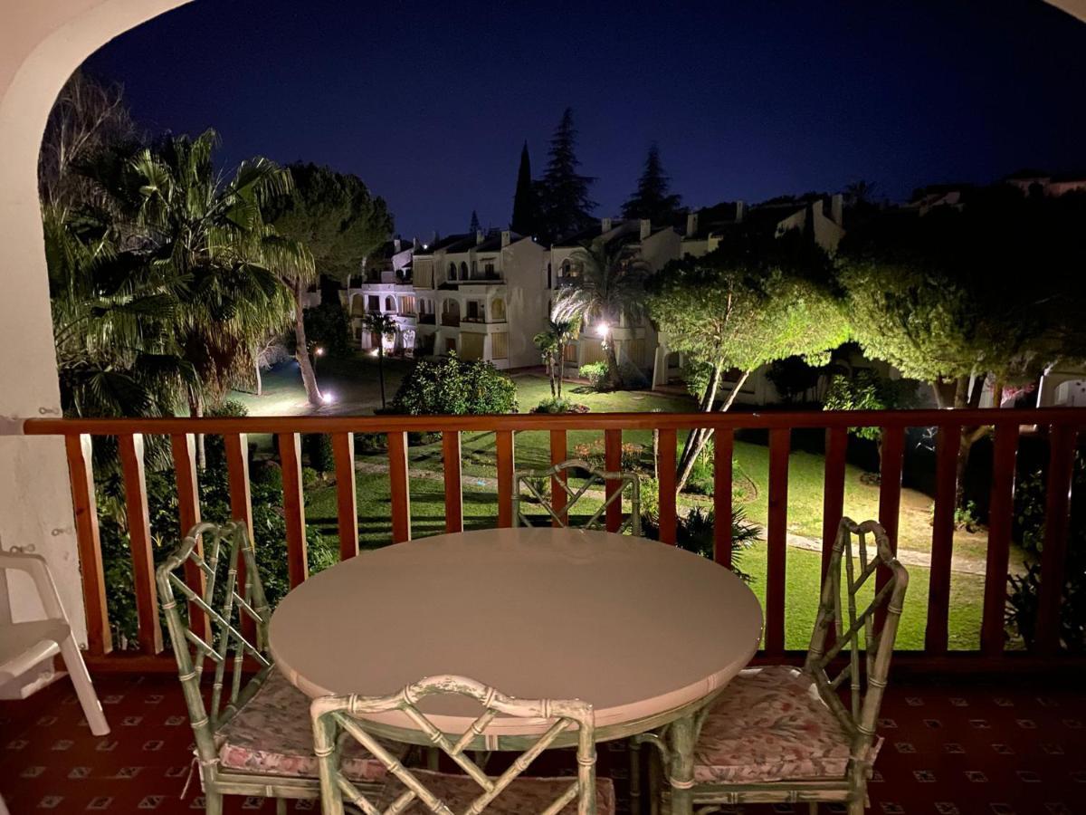Nueva Andalucia - Penthouse Apartment Marbella Bagian luar foto