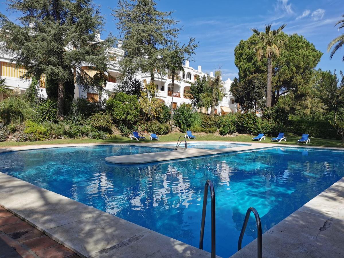 Nueva Andalucia - Penthouse Apartment Marbella Bagian luar foto