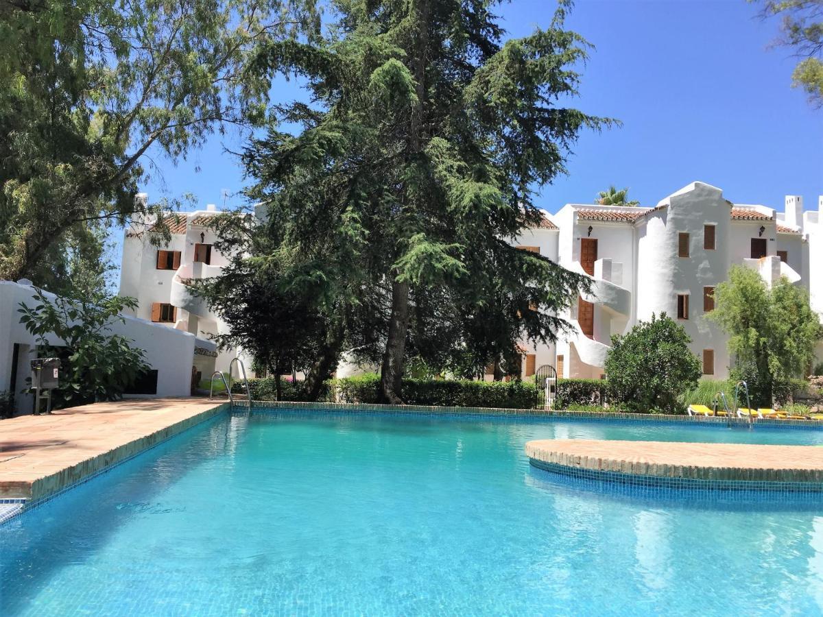 Nueva Andalucia - Penthouse Apartment Marbella Bagian luar foto