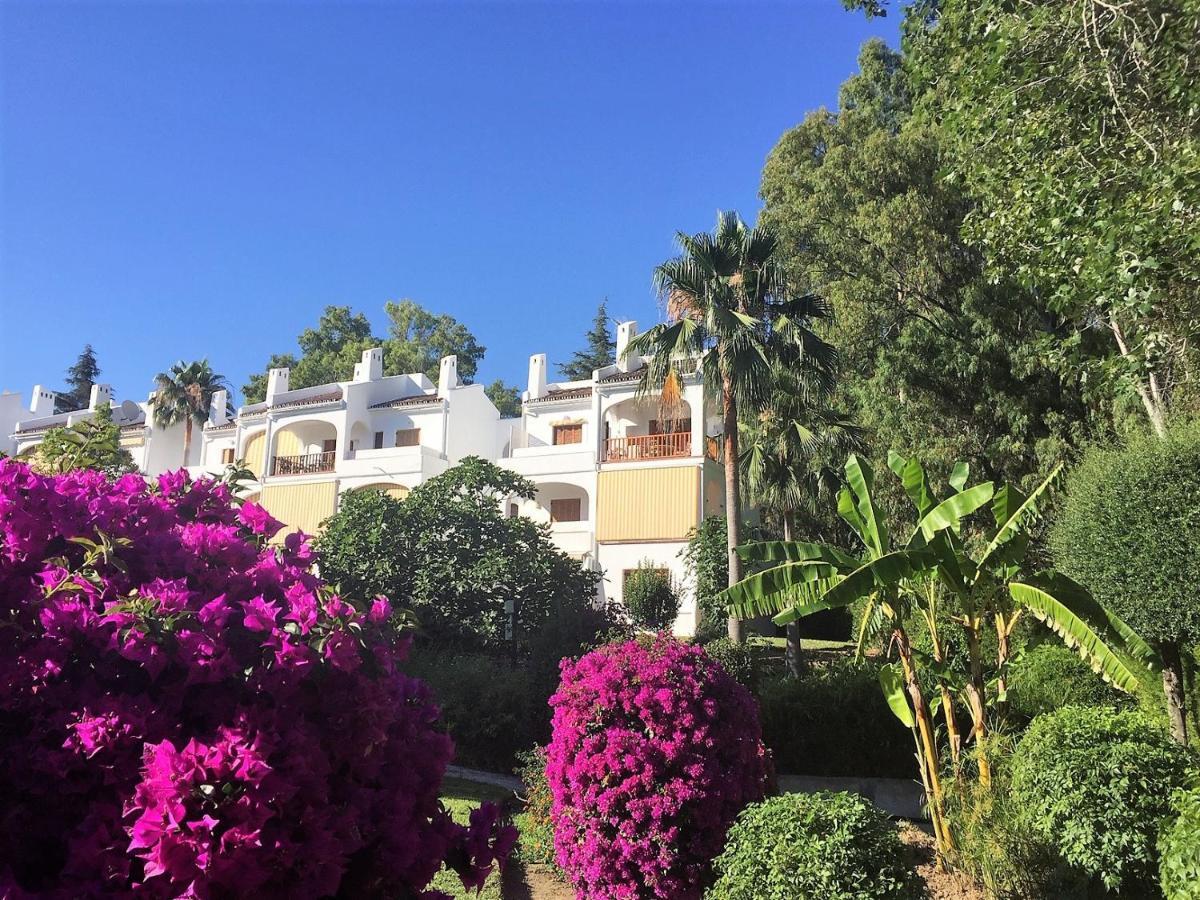 Nueva Andalucia - Penthouse Apartment Marbella Bagian luar foto